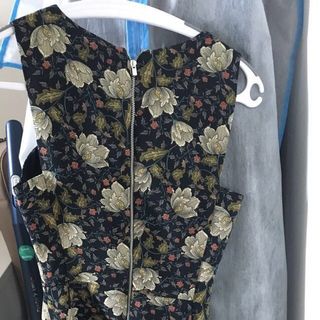 （分類：）位於 。 由 gracenpm 提交（商品編號 1012160946，圖片 1）。簡介： 。
