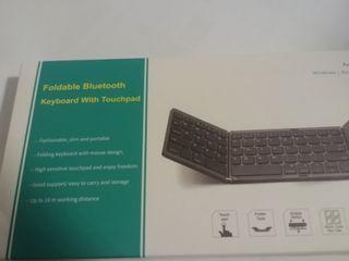 Foldable bluetooth Keyboard with touchpad
