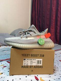 Yeezy Boost 350 V2 Tail light for SALE❗️❗️❗️👌🏽👌🏽👌🏽🔥🔥🔥❗️❗️❗️