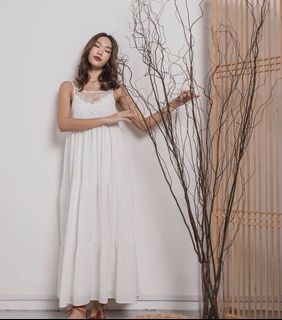 (Category: ) located in . Submitted by wardrobe_essentials (Listing ID 1021177336, Image 1). Description: .