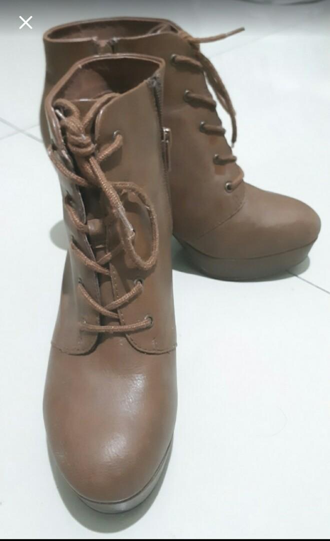 brash shoes boots
