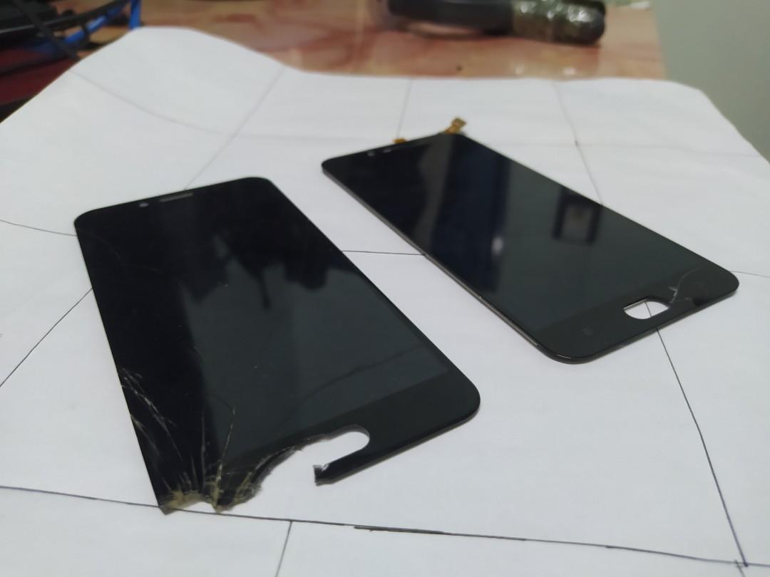 Broken Vivo V5s Lcd Everything Else Others On Carousell Razdelitelnata sposobnost e 720 x 1280 i 267 ppi pltnost na pikselite. broken vivo v5s lcd everything else