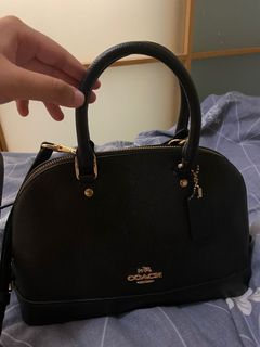 （分類：）位於 。 由 versk 提交（商品編號 1021236348，圖片 1）。簡介： 。