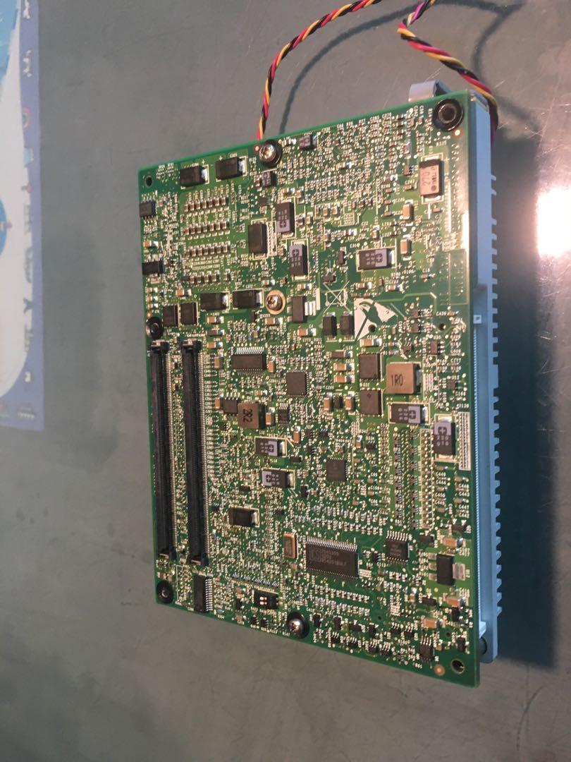 COM Express CPU Module (Category: Networking) located in Singapore. Submitted by maxim2006 (Listing ID 1021046105, Image 3). Description: Coming with RAM and Fan. Basic Size: 95 × 125 mm (3.7 × 4.9 in).