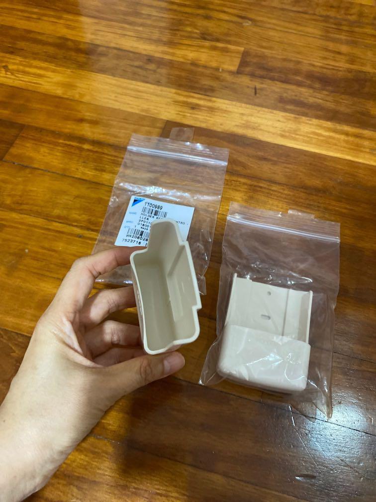 Daikin aircon remote control holder, Everything Else on Carousell