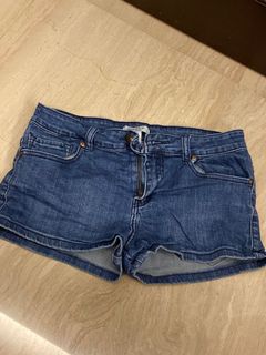 (Category: ) located in . Submitted by caroucelll (Listing ID 1021080629, Image 1). Description: .