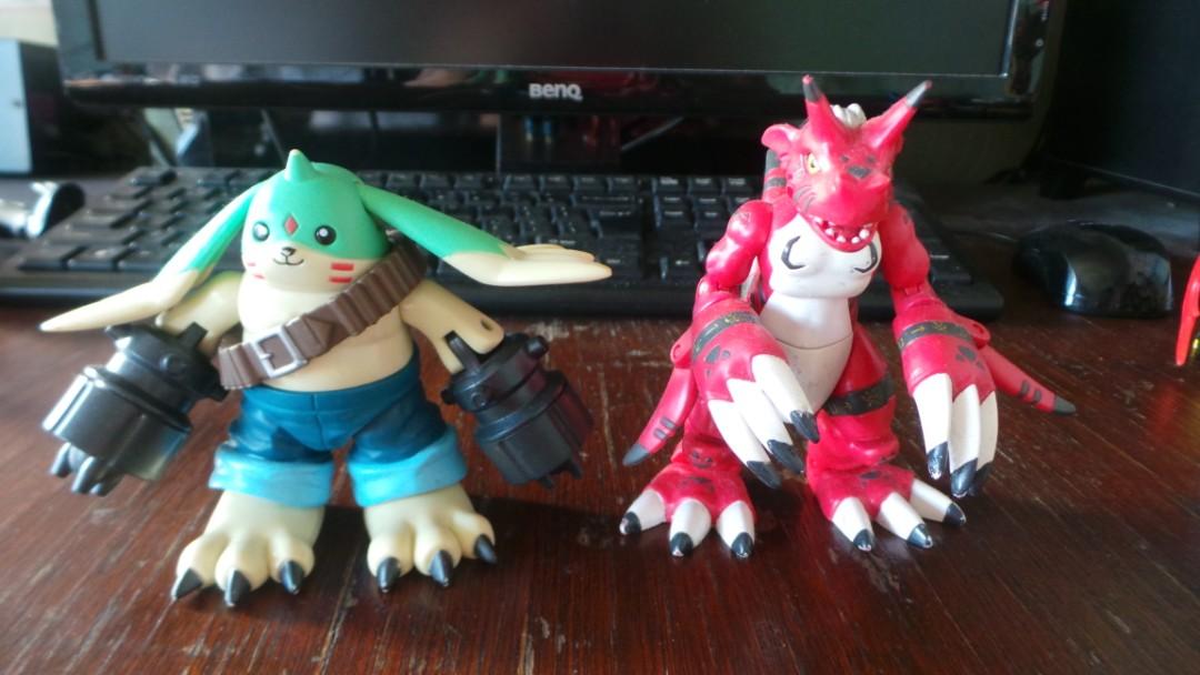 action figure digimon bandai