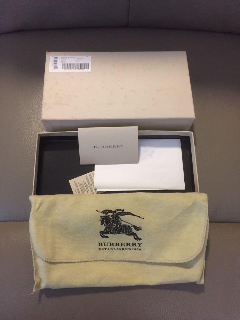 Empty box and dust bag (for Burberry Long Wallet) for Sale, Luxury,  Accessories on Carousell