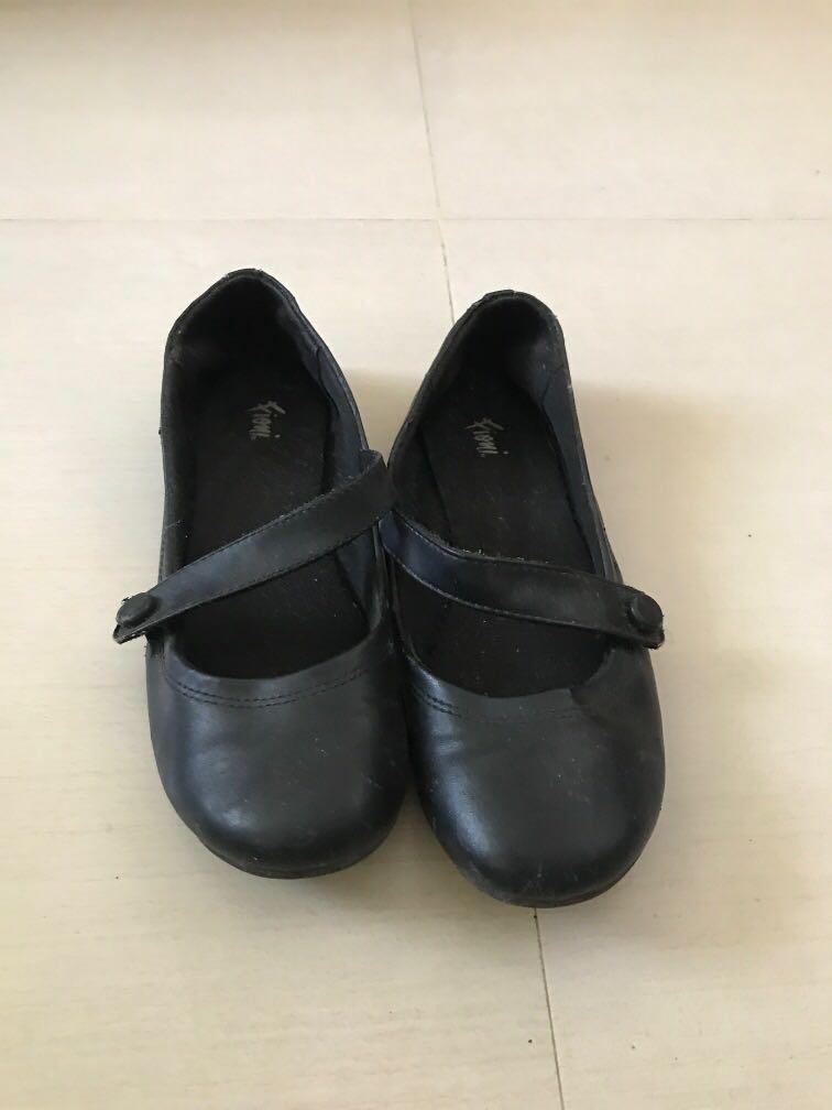 fioni shoes black flats