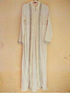 Gamis putih bordir