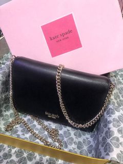 (Category: ) located in . Submitted by closet.cleanouttt (Listing ID 1021077940, Image 1). Description: .