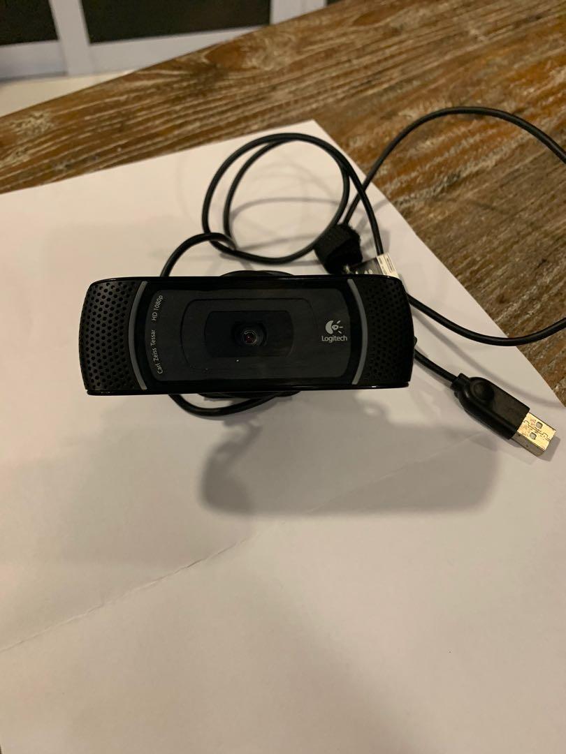 Logitech webcam, Electronics, Computer Parts & Accessories on Carousell