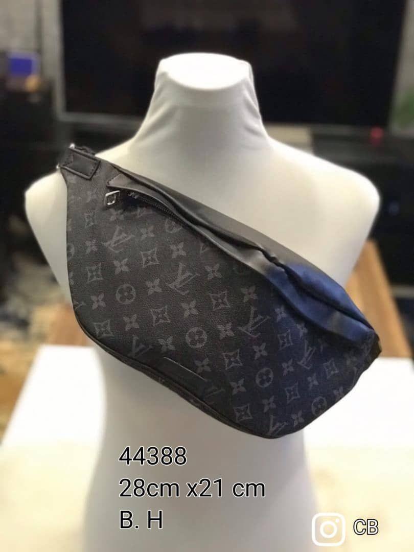 Lv Pouch Bag, Men's Fashion, Bags, Belt bags, Clutches and Pouches on  Carousell