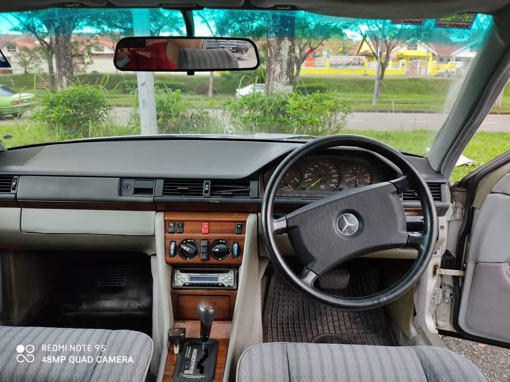 Mercedes Benz 260e 2 6 Automatic Cars Cars For Sale On Carousell