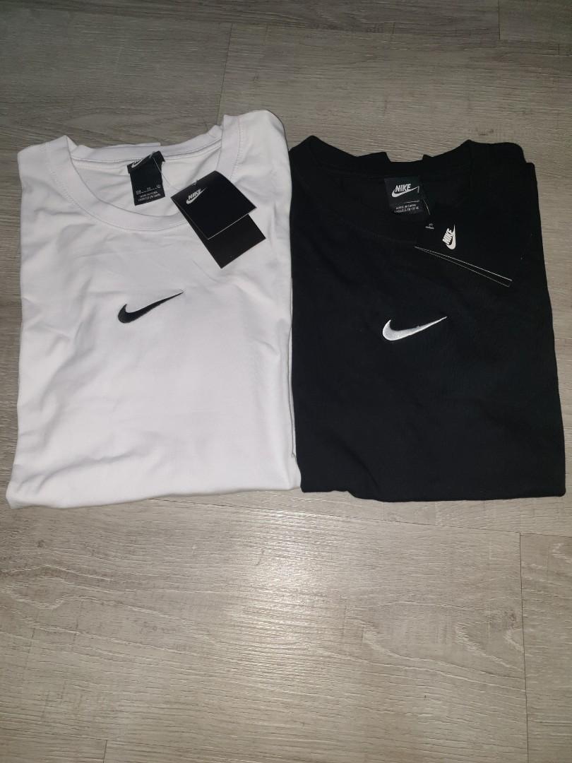 nike t shirt tick in middle