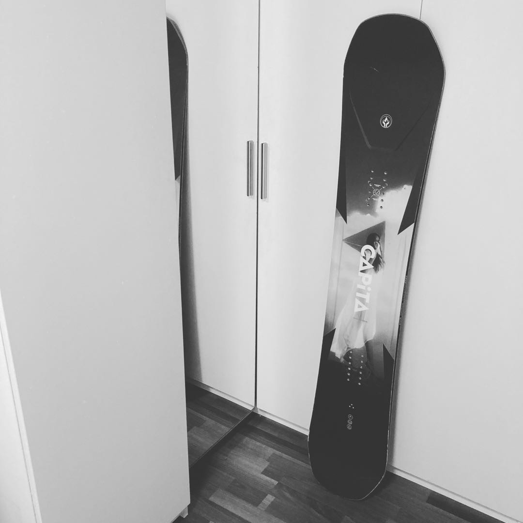capita super doa snowboard stores