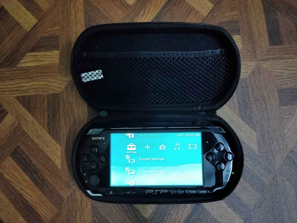PSP 3K 3003 16GB MEMORY CARD Video Gaming Video Game Consoles