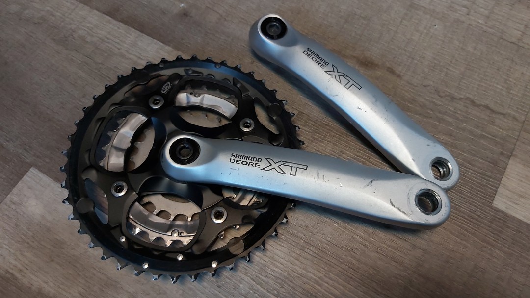 Shimano XT M751 retro crankset, Sports Equipment, Bicycles & Parts