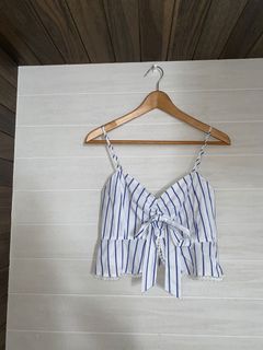 (Category: ) located in . Submitted by wardrobe_essentials (Listing ID 1021179561, Image 1). Description: .