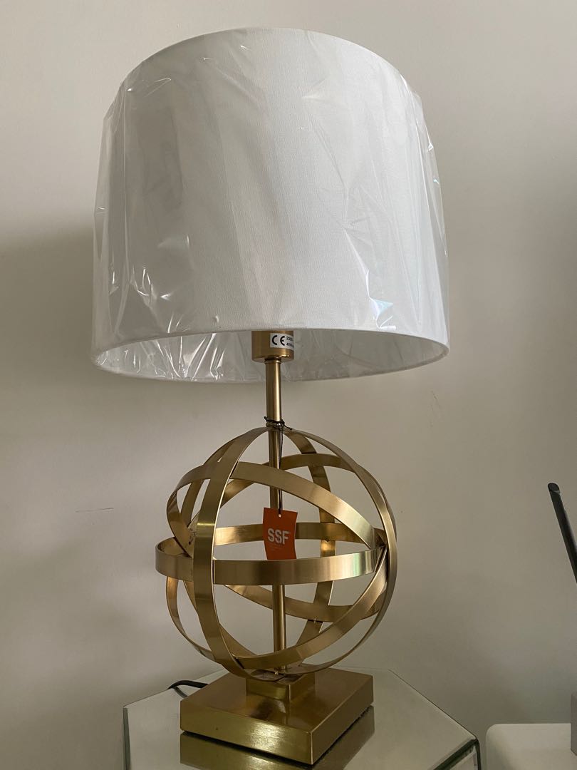 Ssf Table Lamp new condition, Home 