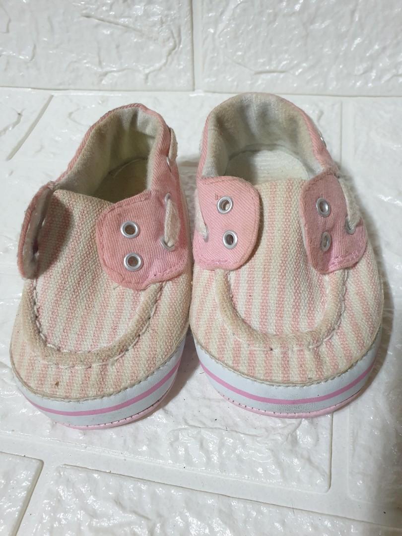 pink crib shoes for baby girl 