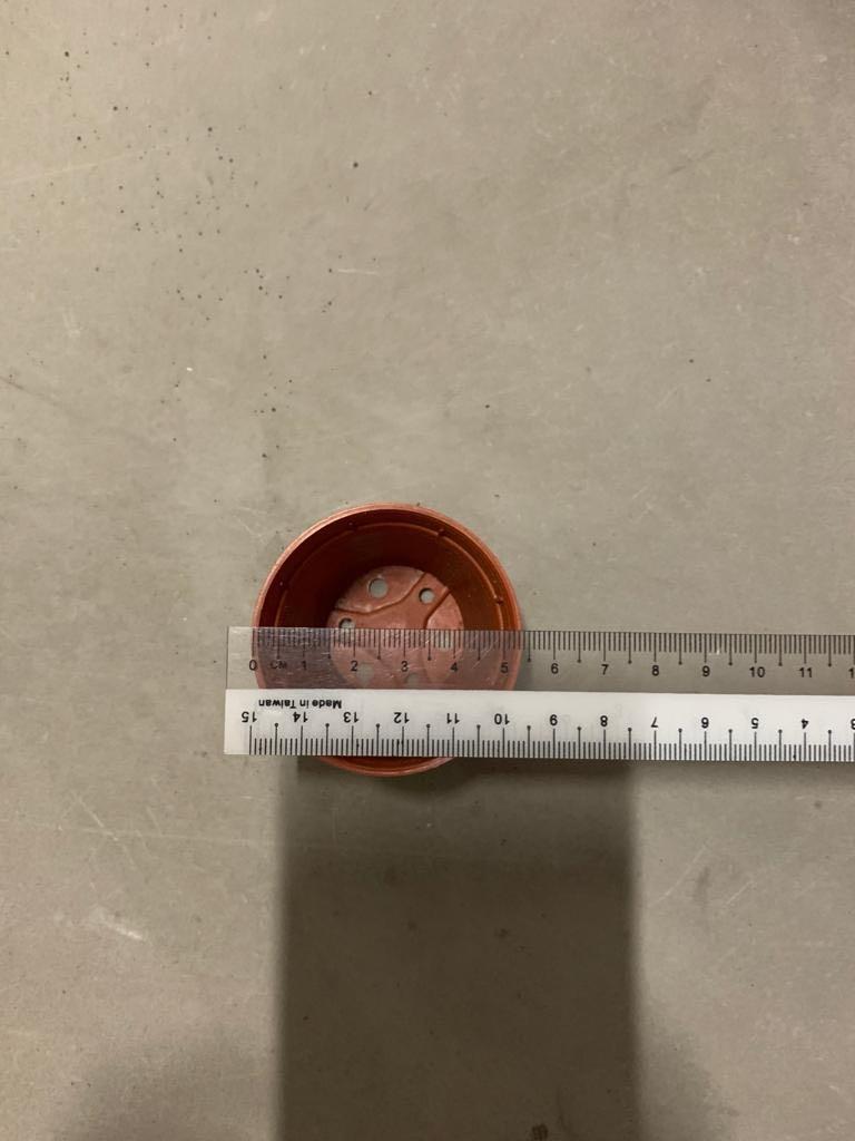 Tiny pots (Category: Pots & Planters) located in Singapore. Submitted by _foursevenn (Listing ID 261242286, Image 2). Description: DM to check available pieces. Cheap. Comes in different colours. All still in usable condition, as seen in photos. Previously potted succulents. Swipe for dimensions. Fast deal. .
