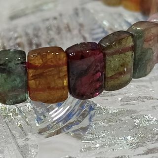 (Category: ) located in . Submitted by qualitycrystal (Listing ID 1021249638, Image 1). Description: .