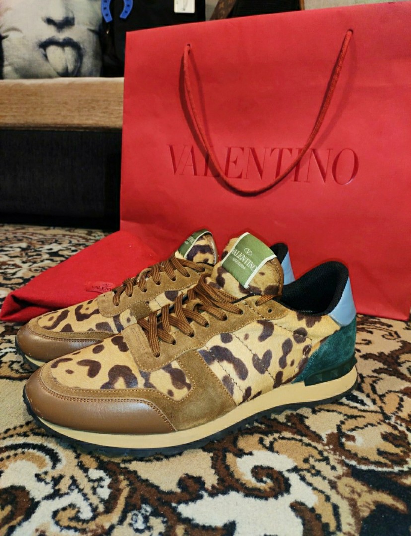Valentino leopard print fur rockrunners 