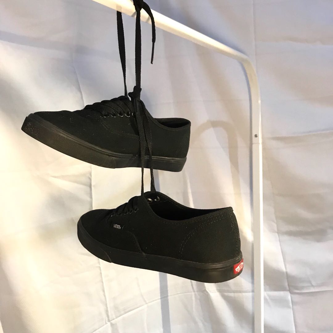 vans all black sneakers