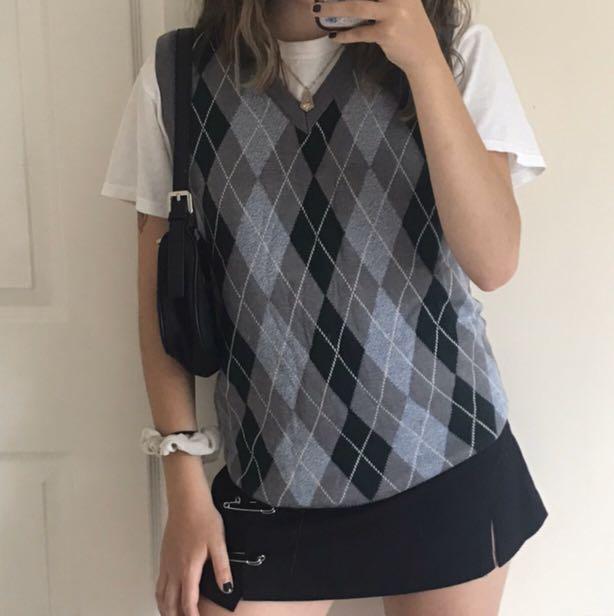 sweater vest outfit
