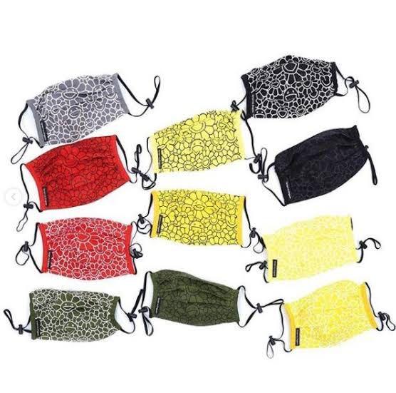 村上隆　マスク　17個セット 村上隆 マスク 17個セット New figures and masks. It is a double