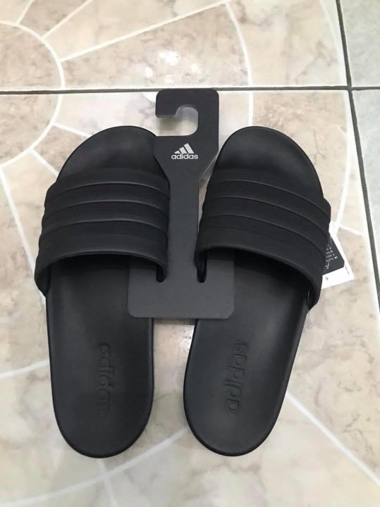 adidas slides triple black