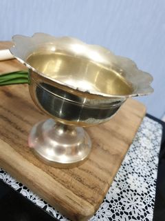 (Category: ) located in . Submitted by aileen.antiques (Listing ID 1021515421, Image 1). Description: .