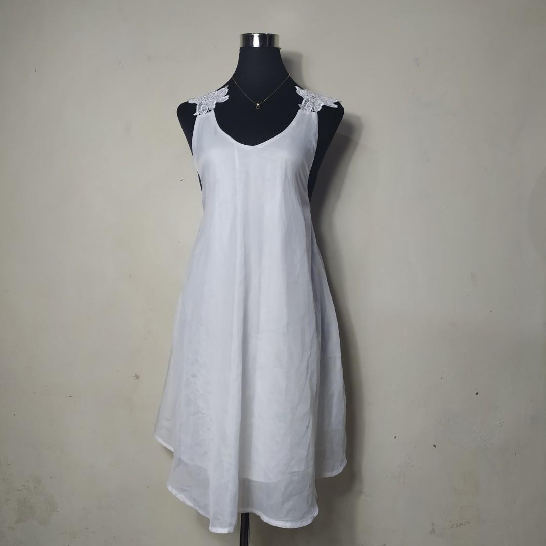 backless day dress