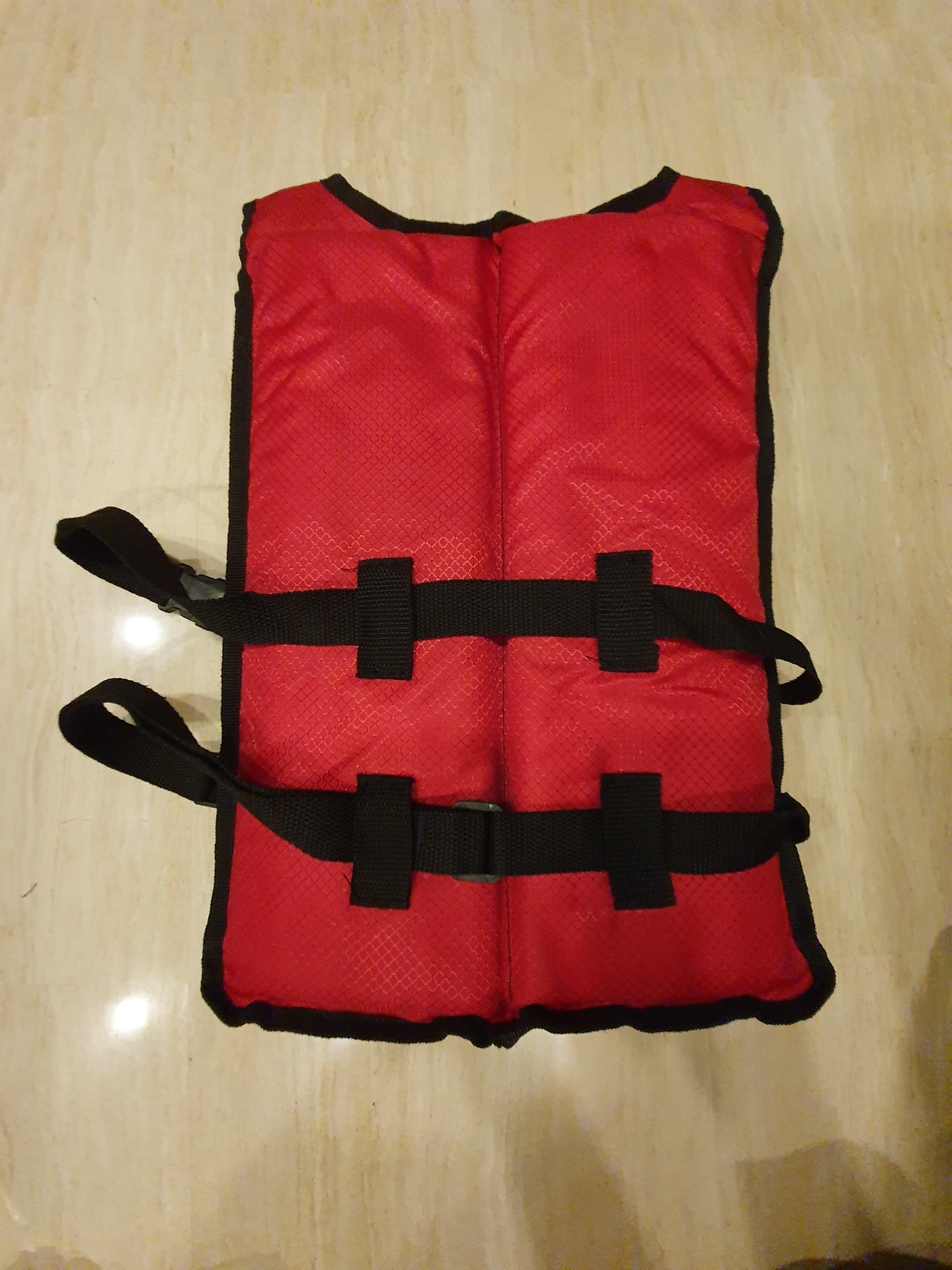 Dragonboat PFD, Sports Equipment, Sports & Games, Water Sports on Carousell