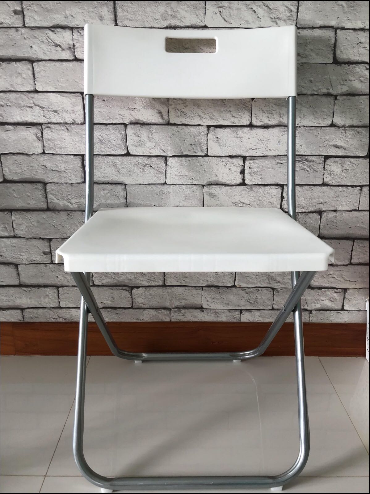 IKEA Gunde White Folding Chairs, Furniture & Home Living, Furniture