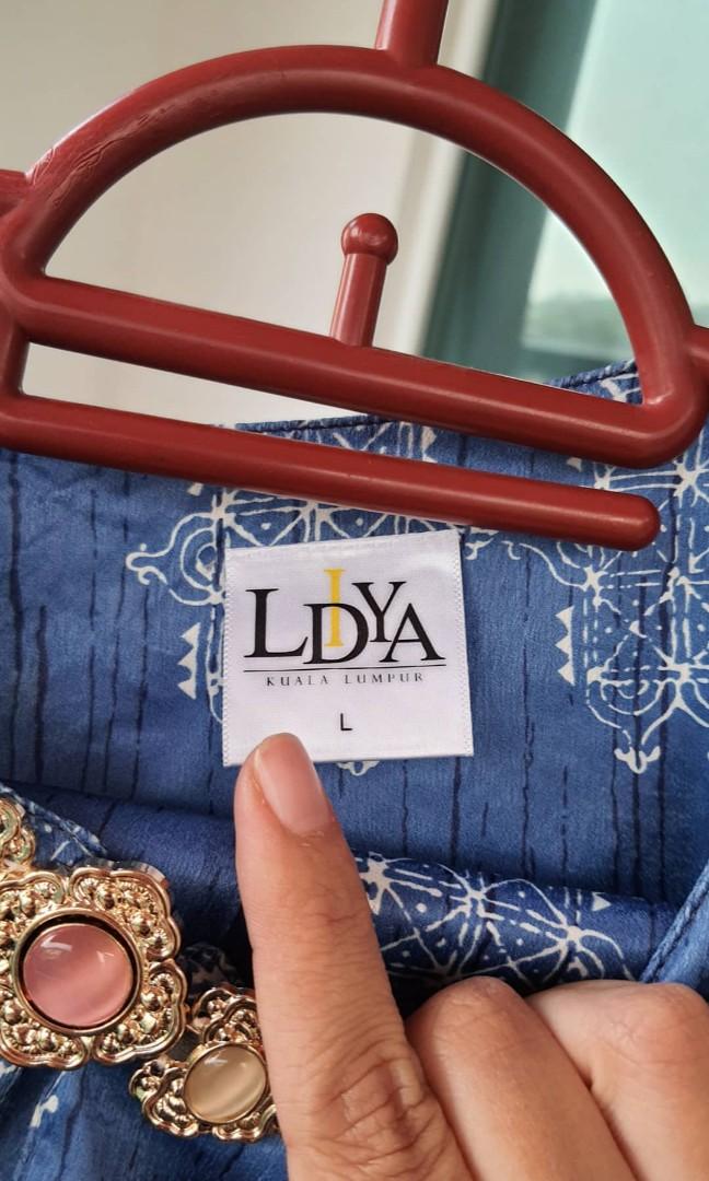 Lidya Kl Kurung Pahang Women S Fashion Clothes Others On Carousell