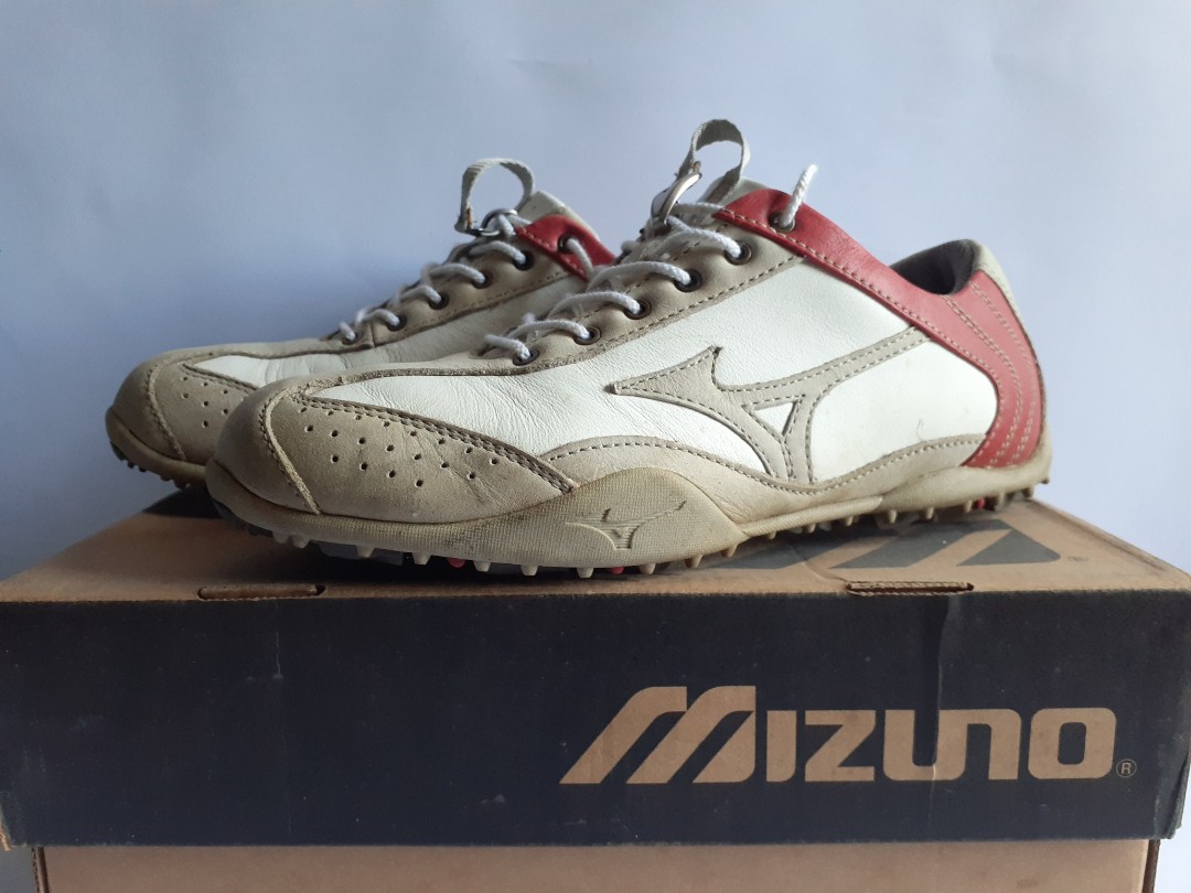 mizuno stability style