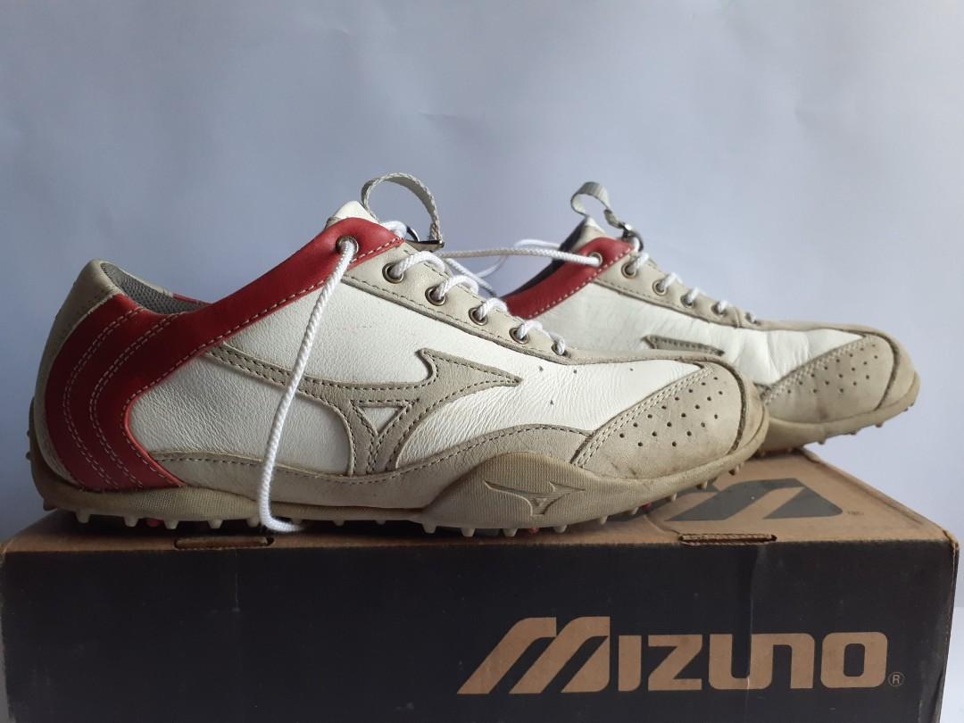 mizuno stability style