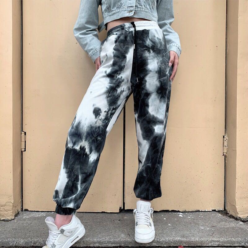 P08 black tie dye sweatpants Women s Fashion Bottoms Other Bottoms on Carousell