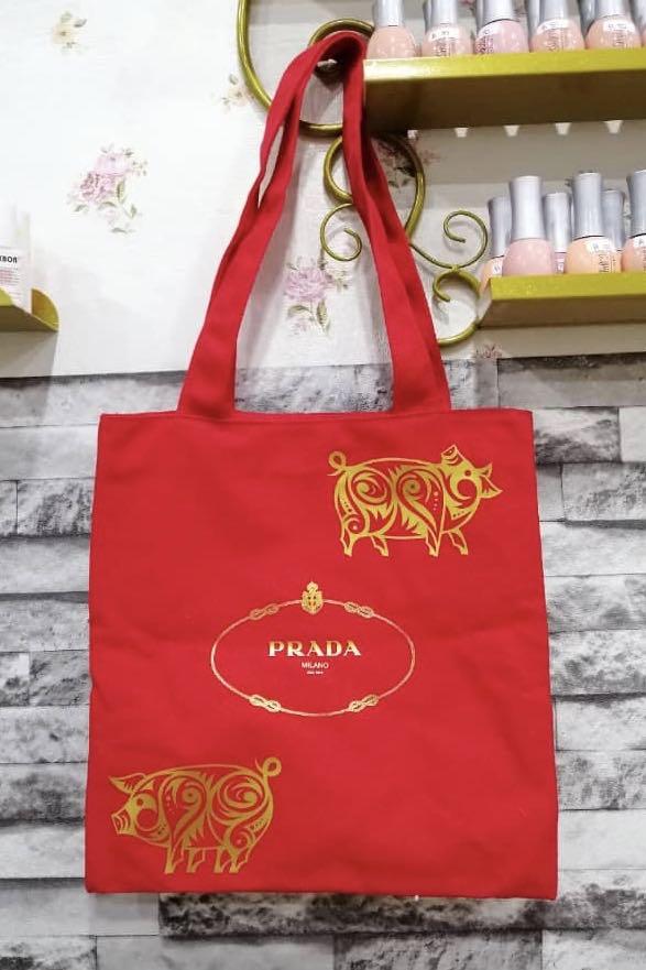 Prada tote bag 2019 deals