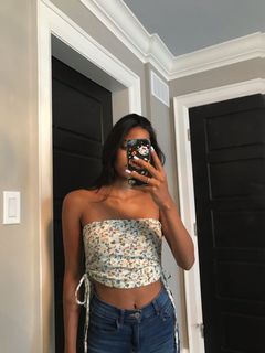 (Category: ) located in . Submitted by tocloset (Listing ID 1021518370, Image 1). Description: .