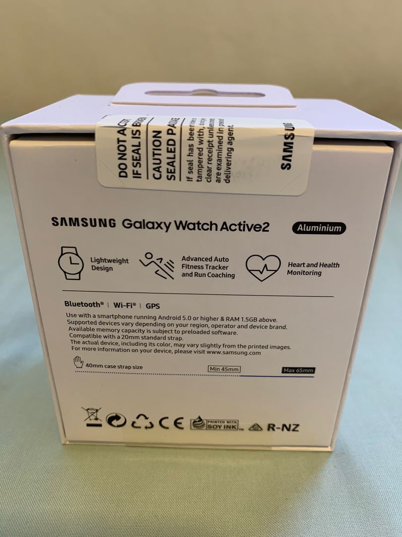 BRAND NEW Samsung Galaxy Watch Active 2 40mm. Price negotiable for serious buyers!
