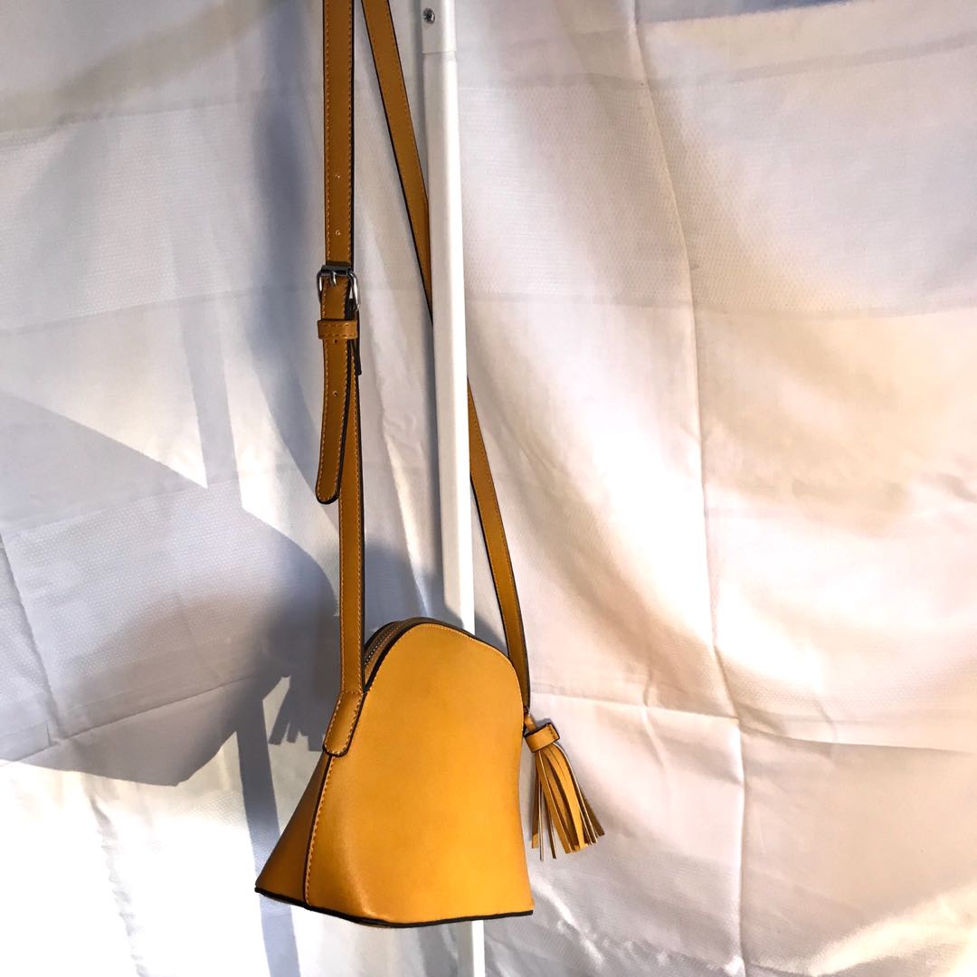 stradivarius sling bag