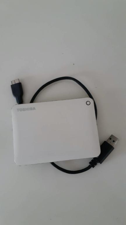 Toshiba External Hard Disk 500gb Usb 3 00 White Elektronik Bagian Komputer Aksesoris Di Carousell