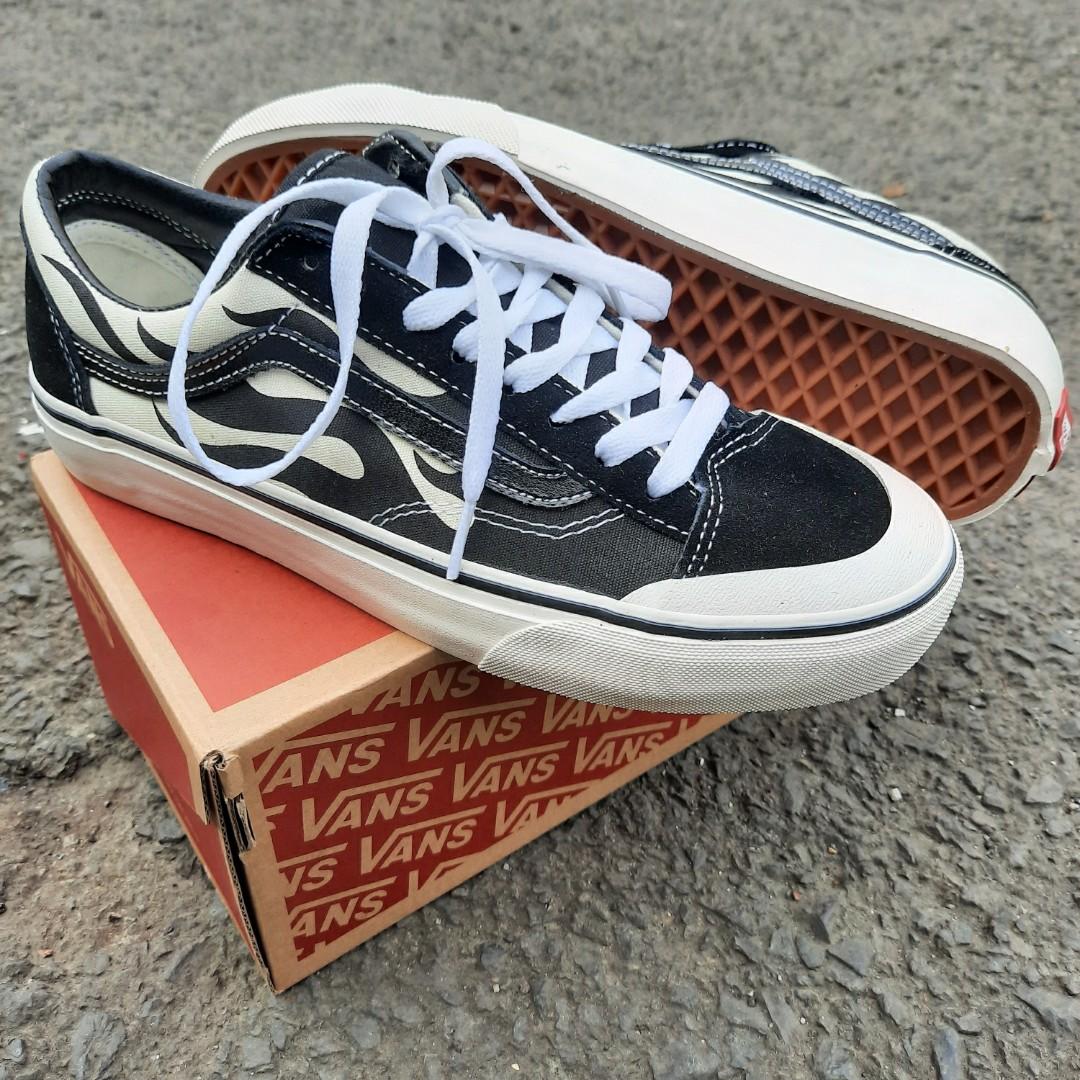 VANS STYLE 36 DECON SF FLAME