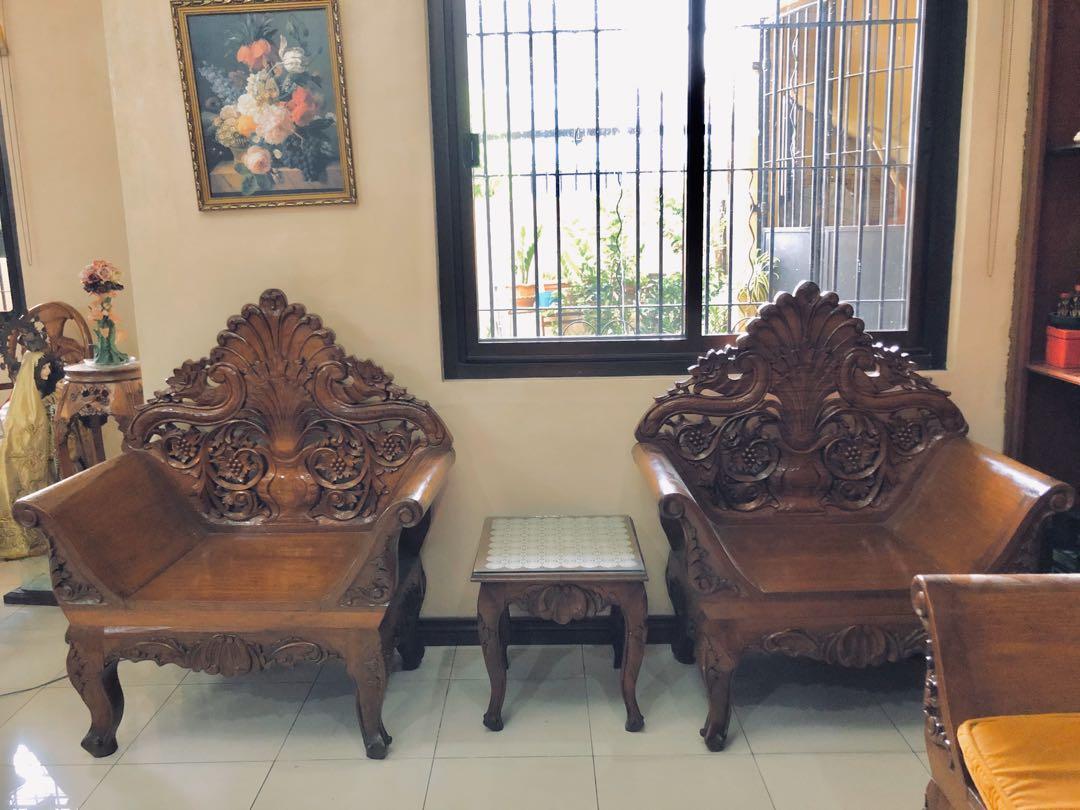 Victorian Sala Set (Category: Table Linen & Textiles) located in Paranaque City. Submitted by elainegrace22 (Listing ID 1021419579, Image 2). Description: Victorian Sala Set 8 piece 1 pc 3-seater 4 pcs Solo 2 pcs End/side table with glass top 1 pc Center table Material: Hard wood PHP80,000.