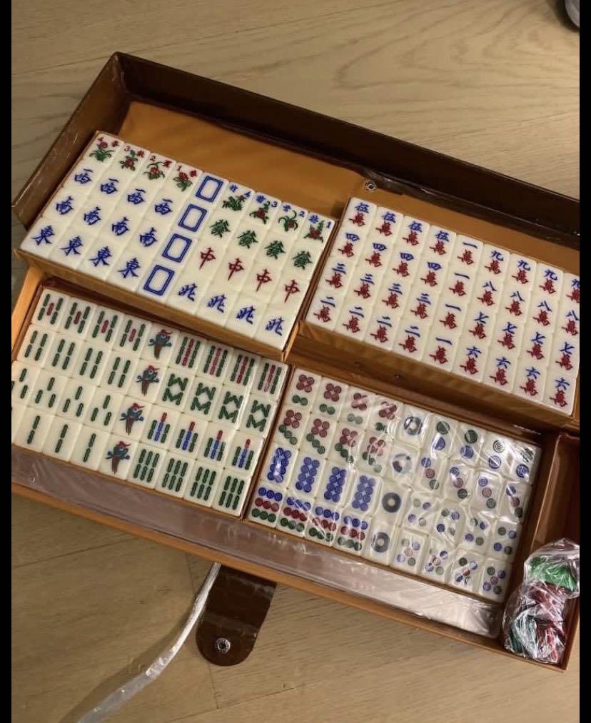全新象牙色台灣麻雀 玩具 遊戲類 Board Games Cards Carousell