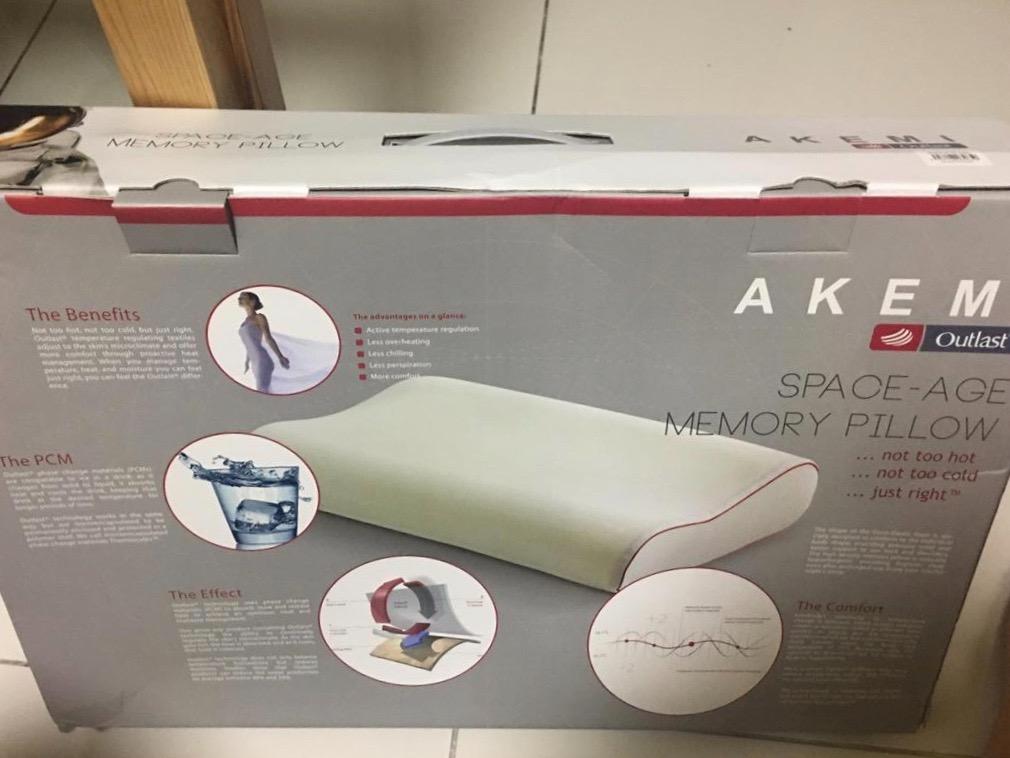 Akemi memory sale foam pillow