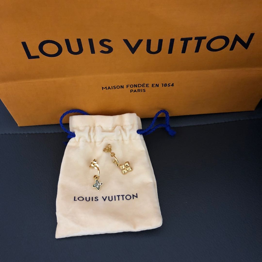 LOUIS VUITTON Monogram Mini Mismatched Earrings Gold 912717